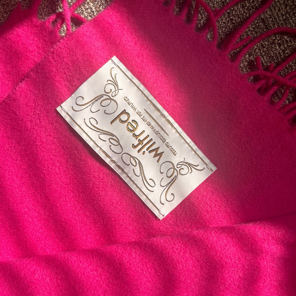 Wilfred classic wool hot Pink Scarf